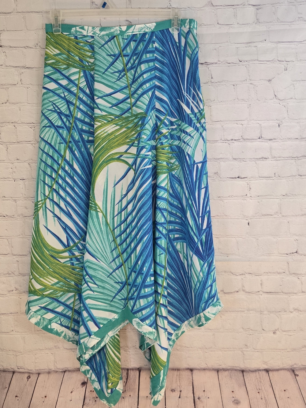 New York & Company Teal Blue Green Palm-Print Asymmetrical Skirt